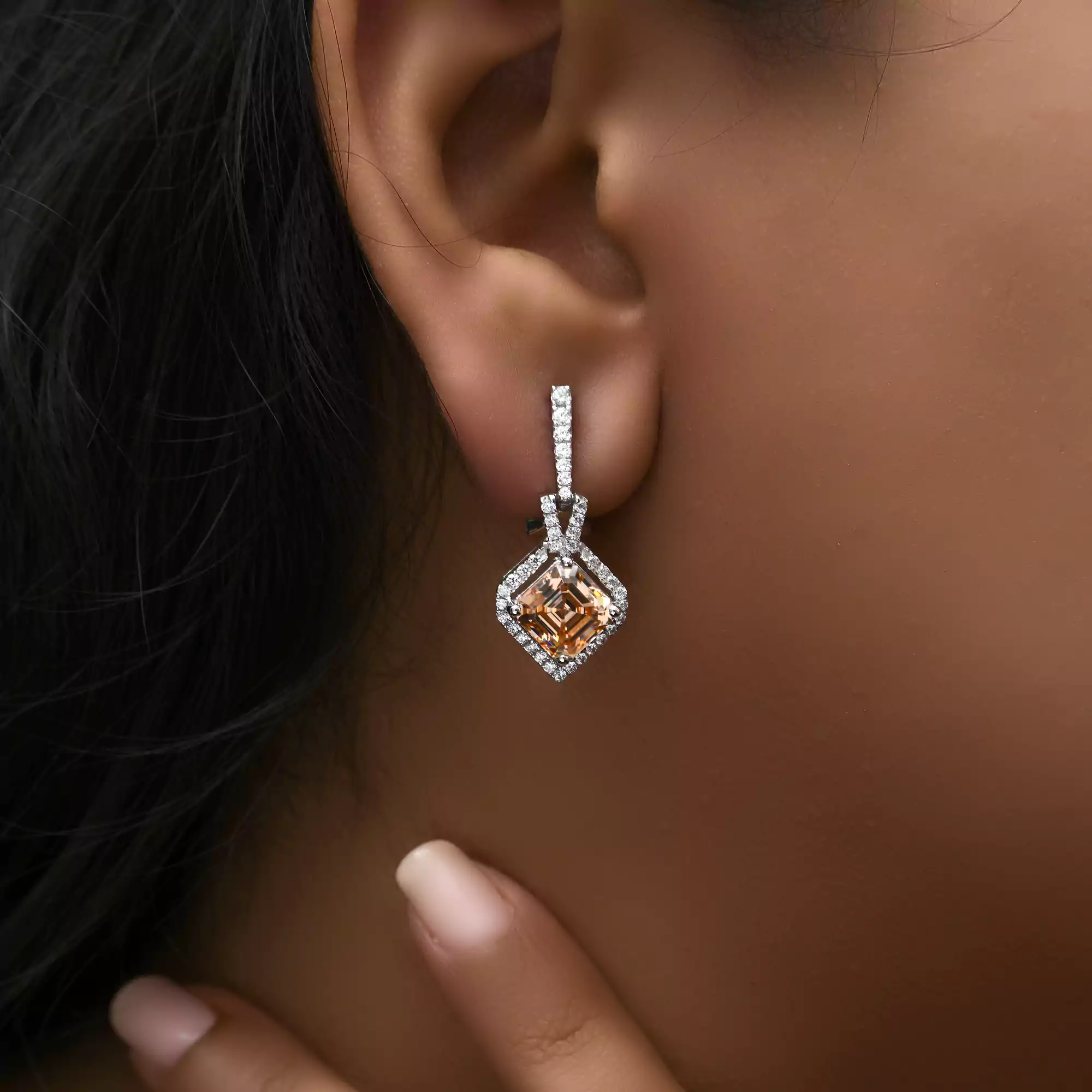 MAGNIFICENT LITTLE EARRINGS